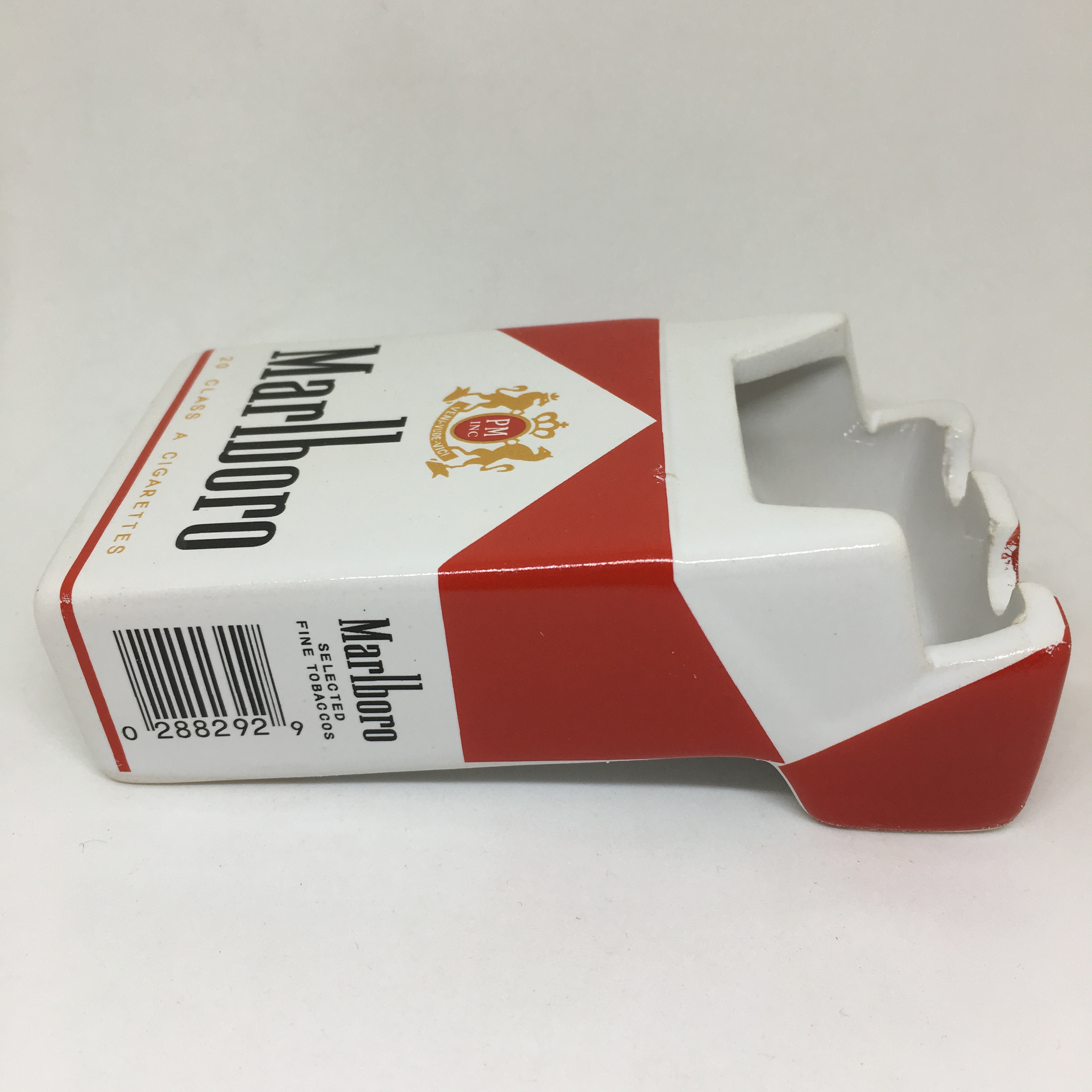 Creative Marlboro Regular Printed Cigarette Box Shape Ashtray for Home