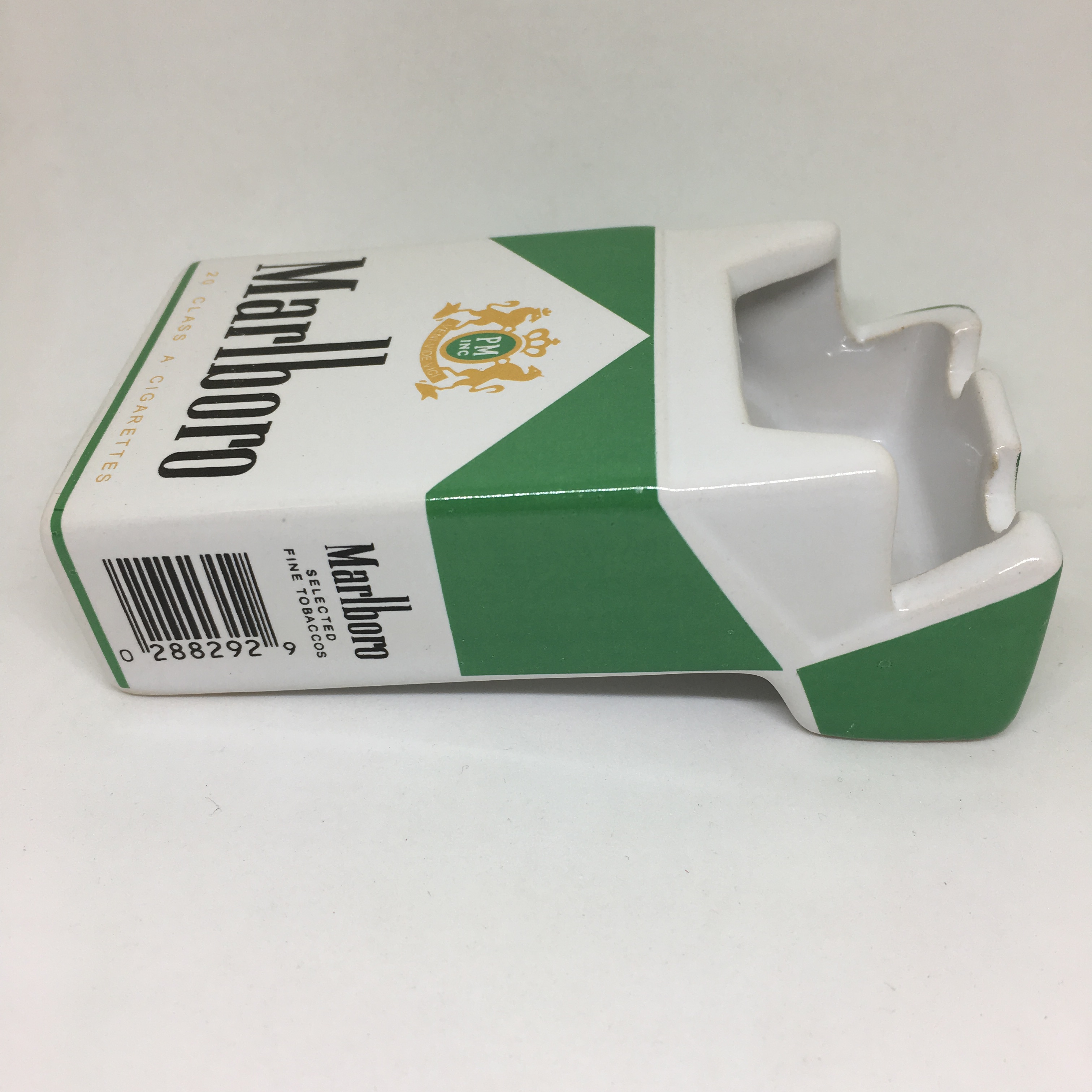 Creative Marlboro Menthol Printed Cigarette Box Shape Ashtray for Home